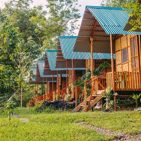 Green Acres Village Моалбоал Екстериор снимка